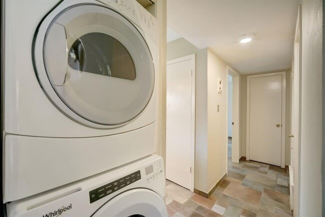 Building Photo - 7801 Shoal Creek Blvd