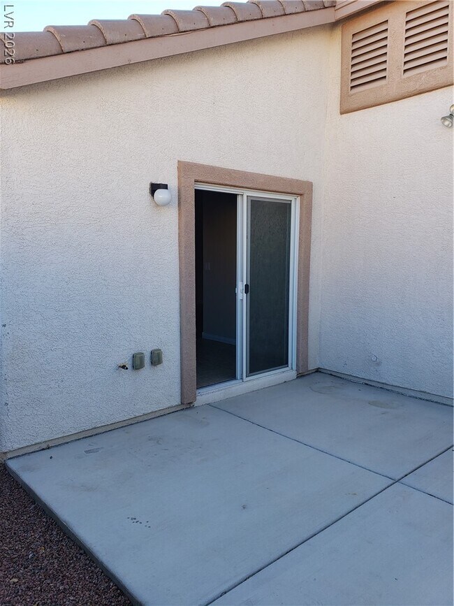 Building Photo - 7876 Crownbeard St