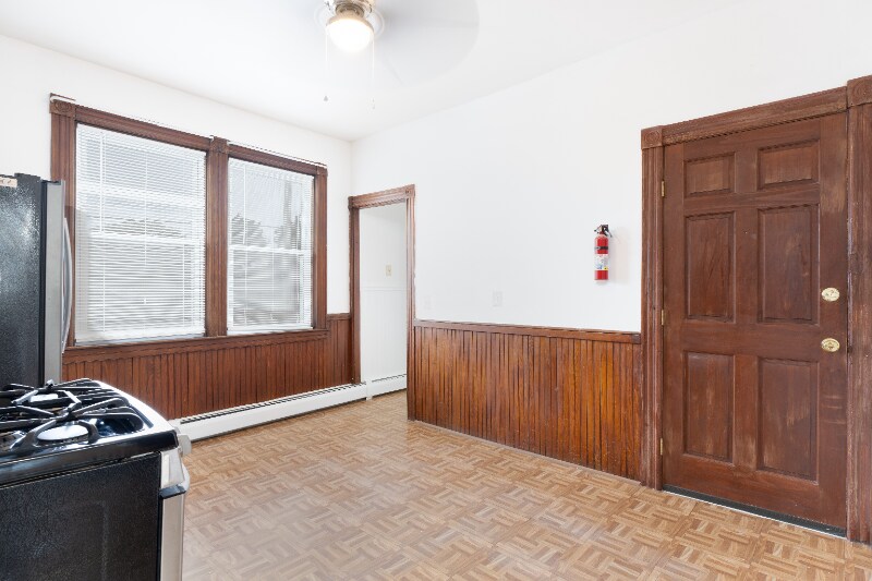 Building Photo - 317 Branch Ave