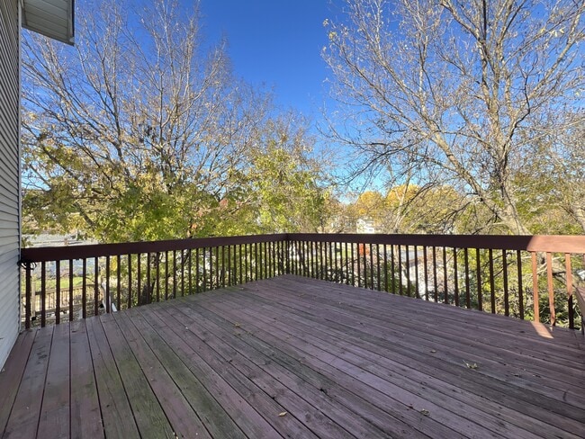 Building Photo - 579 W 16th St