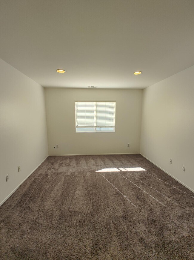 Open Loft area - 17528 Yellowwood Way