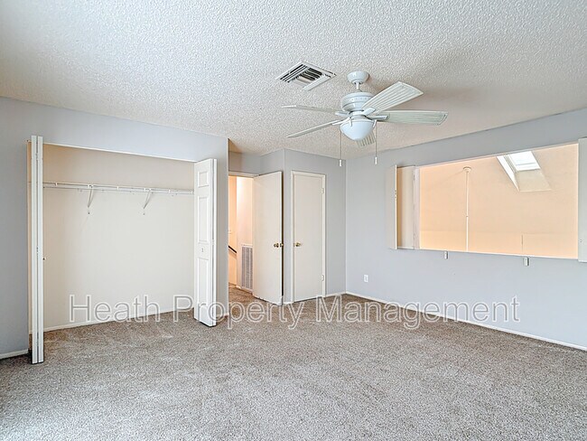 Building Photo - 13918 Raie Ave