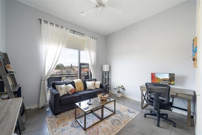 Building Photo - 2525 S Lamar Blvd