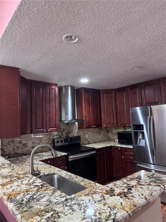 Building Photo - 138 Pinewood Cir