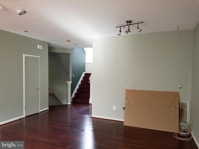 Building Photo - 21227 Delevan Way