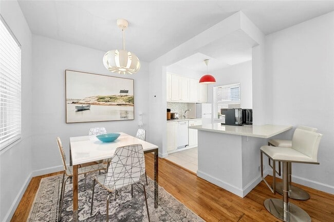 Building Photo - 3015 Seville St