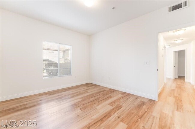 Building Photo - 7660 W Eldorado Ln