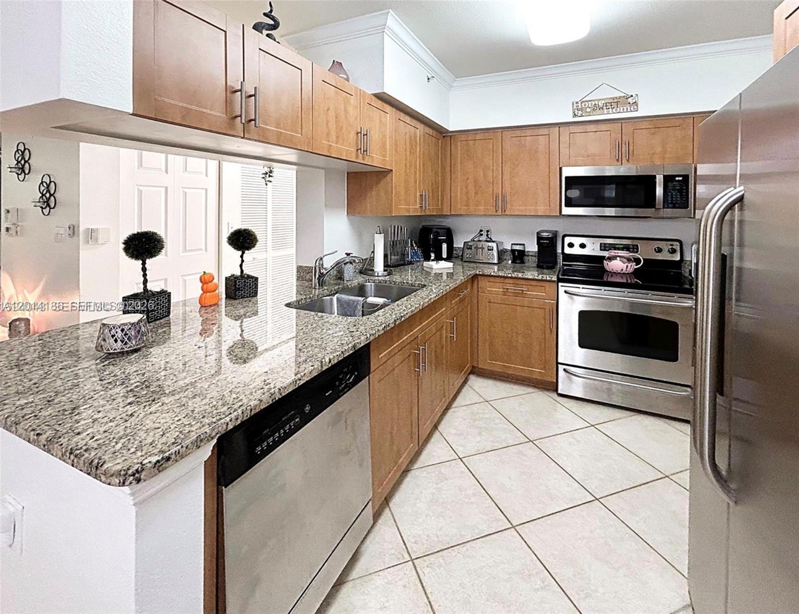 Building Photo - 6533 Emerald Dunes Dr