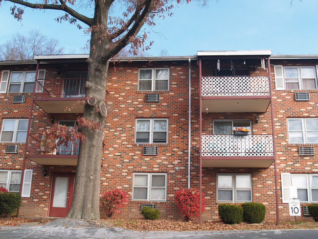 Building Photo - Edgemont Terrace Apartments