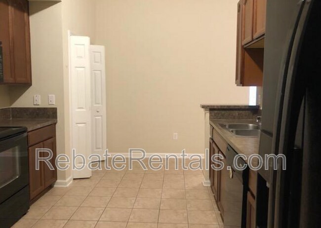 Building Photo - 7032 Deer Lodge Cir