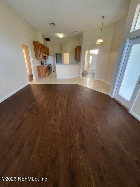 Building Photo - 5009 Grand Lakes Dr S
