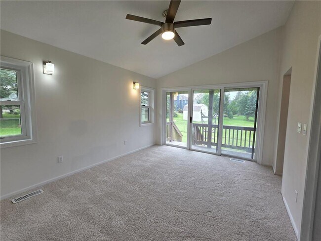 Building Photo - 8301 Lawndale Ln N