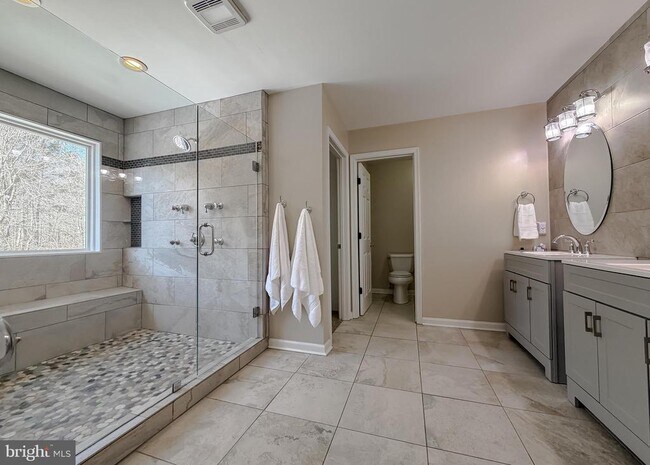 Building Photo - 23185 Pembrook Dr