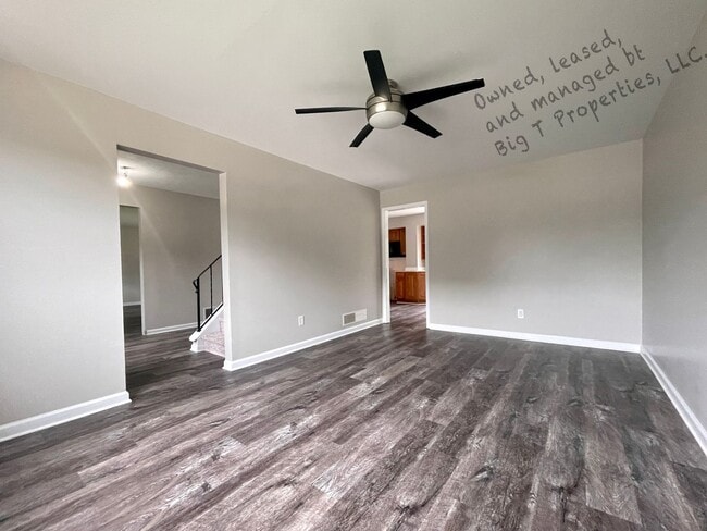 Building Photo - Newark, DE 4bd/2.5ba house ready for immed...