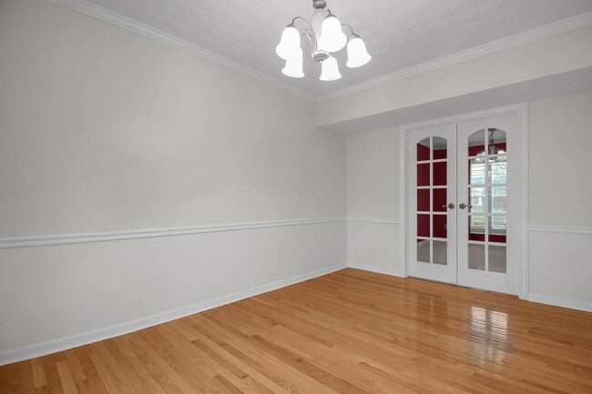 Building Photo - 2230 Seton Dr