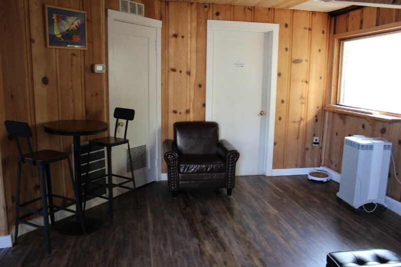 Building Photo - 3022 Orchard Ave