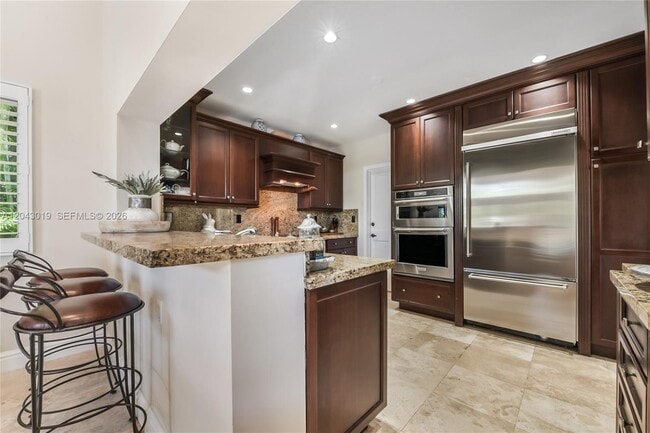 Building Photo - 550 Jeronimo Dr