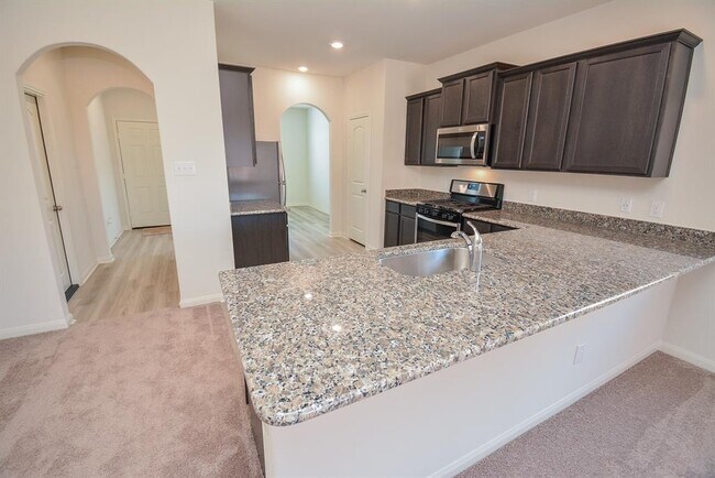 Building Photo - 569 Amberwood Pk Dr