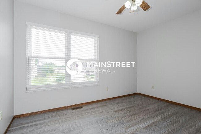 Building Photo - 3 Bedroom Pet-Friendly Home in Florissant,...