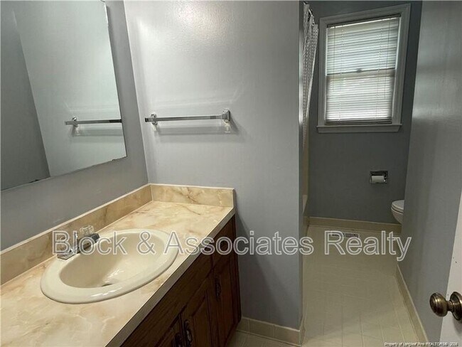 Building Photo - 673 Georgetown Cir