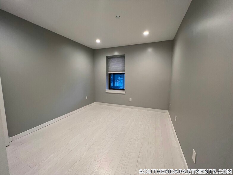 Building Photo - 469 Massachusetts Ave