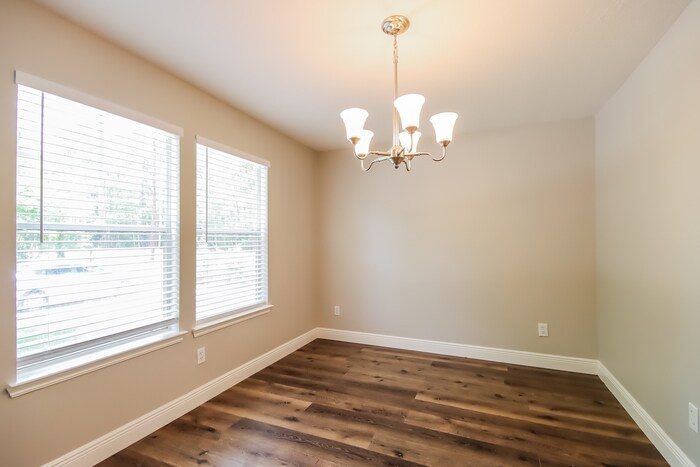 Building Photo - 21928 New Forest