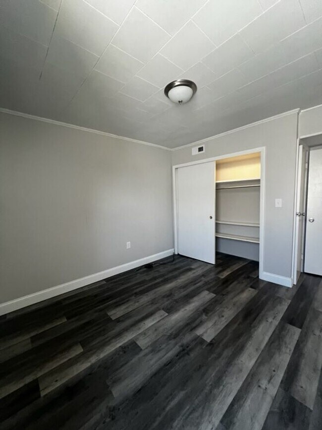 Building Photo - 480 Realty, LLC