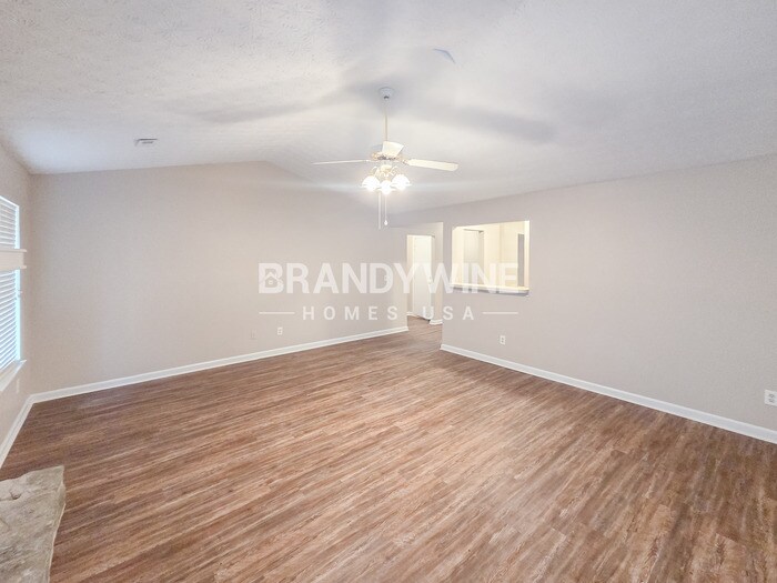 Building Photo - 2900 Rosecommons Dr