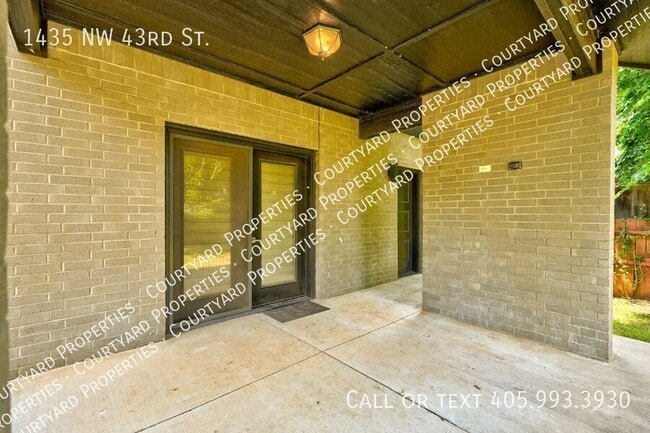 Building Photo - 1435 NW 43rd St