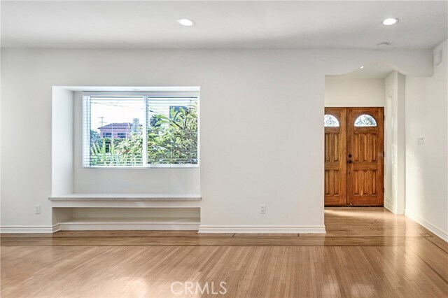 Building Photo - 156 S Edinburgh Ave