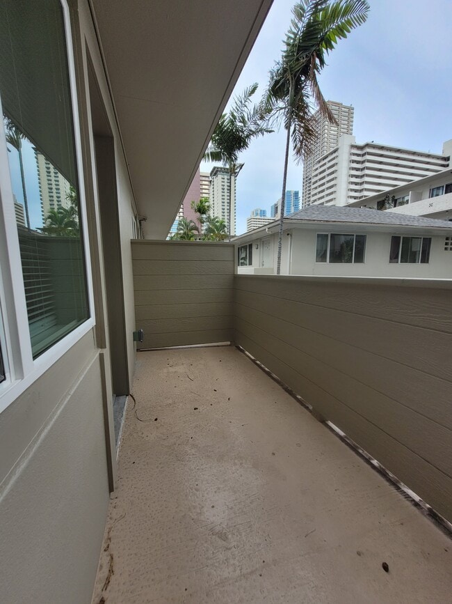 Building Photo - 454 Kuamo'o St