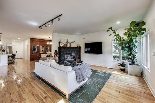 Building Photo - 102 S Quincy St