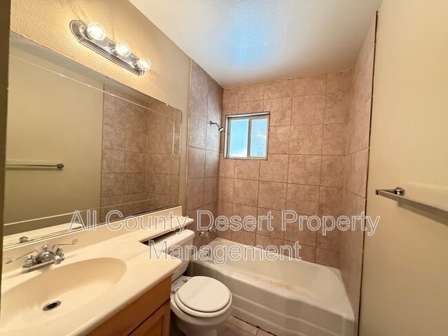 Building Photo - 43714 Aztec St