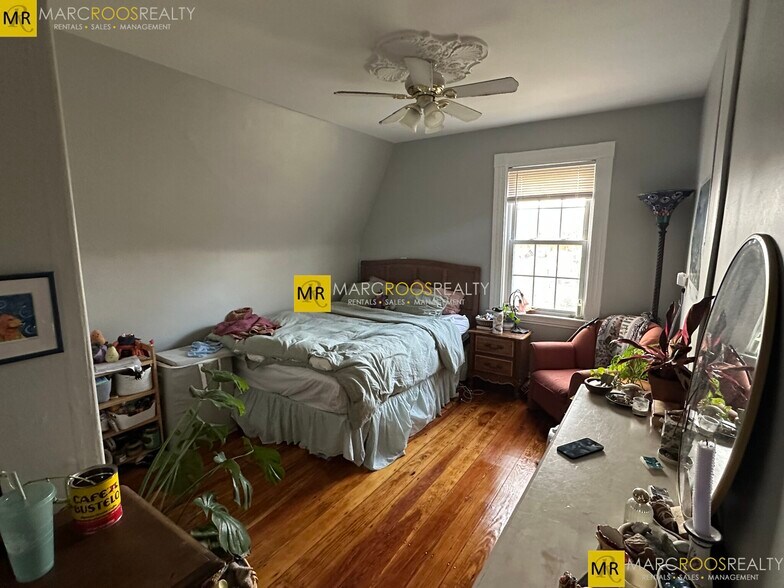 Building Photo - 144 Nonantum St