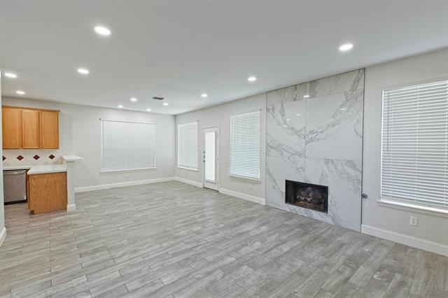 Building Photo - 9900 Presthope Dr