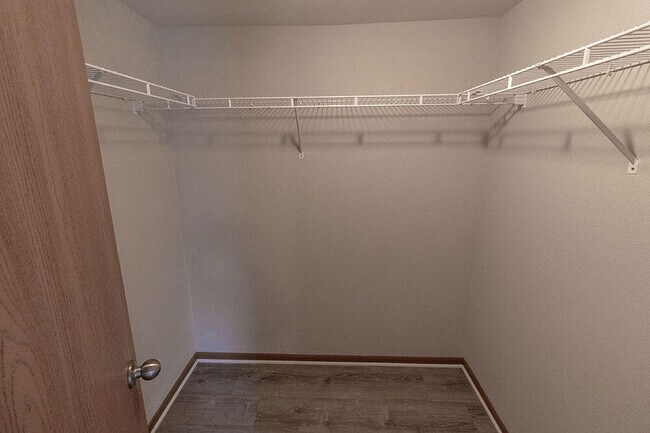 Building Photo - 2117 N Ballenger Ln