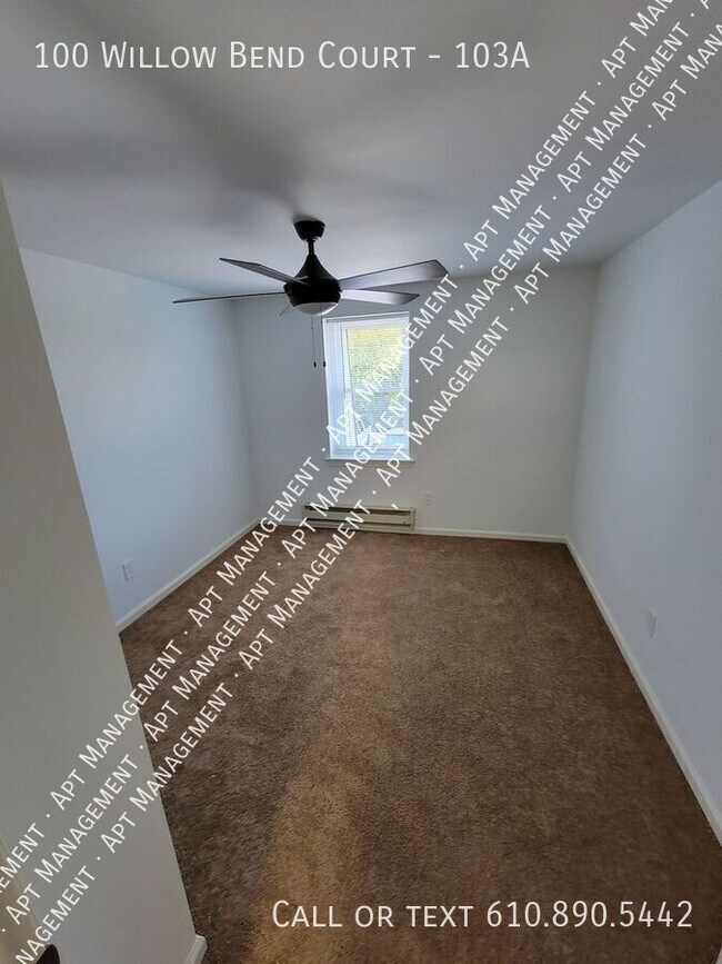 Building Photo - 100 Willow Bnd Ct