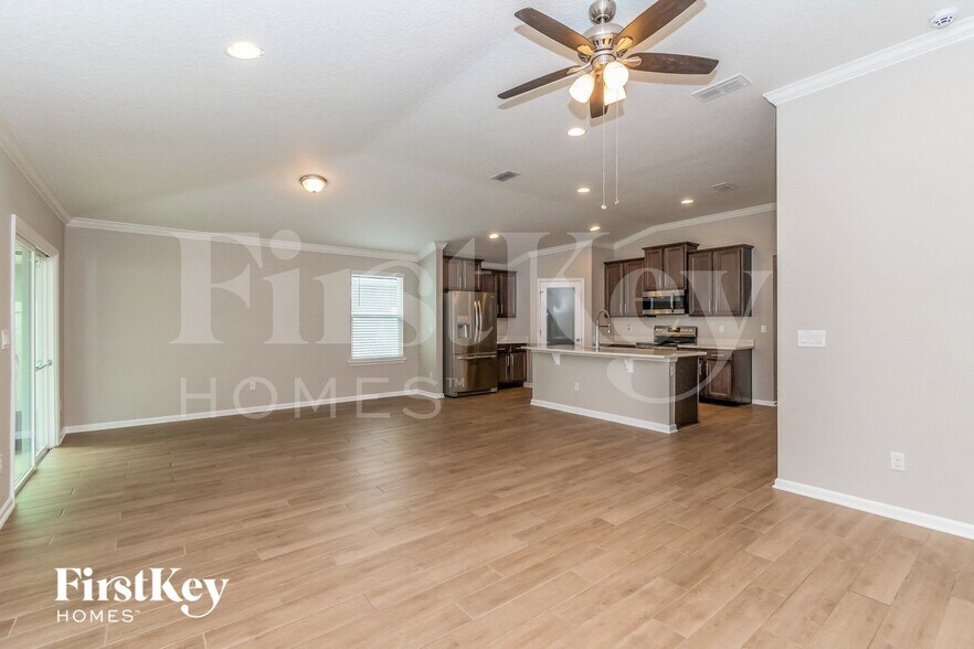 Building Photo - 10112 Bengal Fox Dr