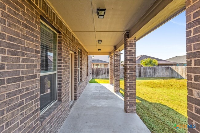 Building Photo - 1310 Stonewall Ridge