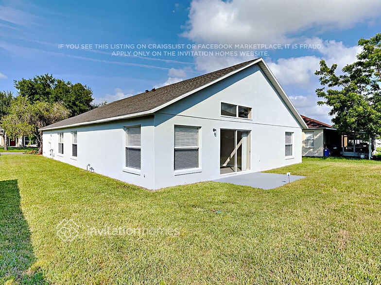 Building Photo - 13733 Hawkeye Dr