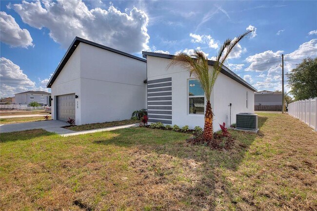 Building Photo - 115 Big Sioux Dr