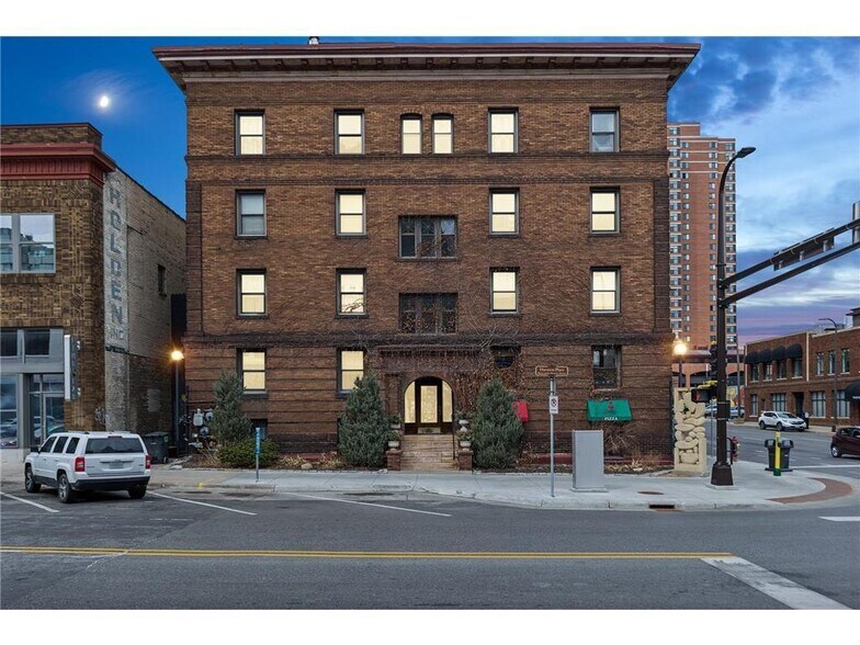 Building Photo - 1204 Harmon Pl
