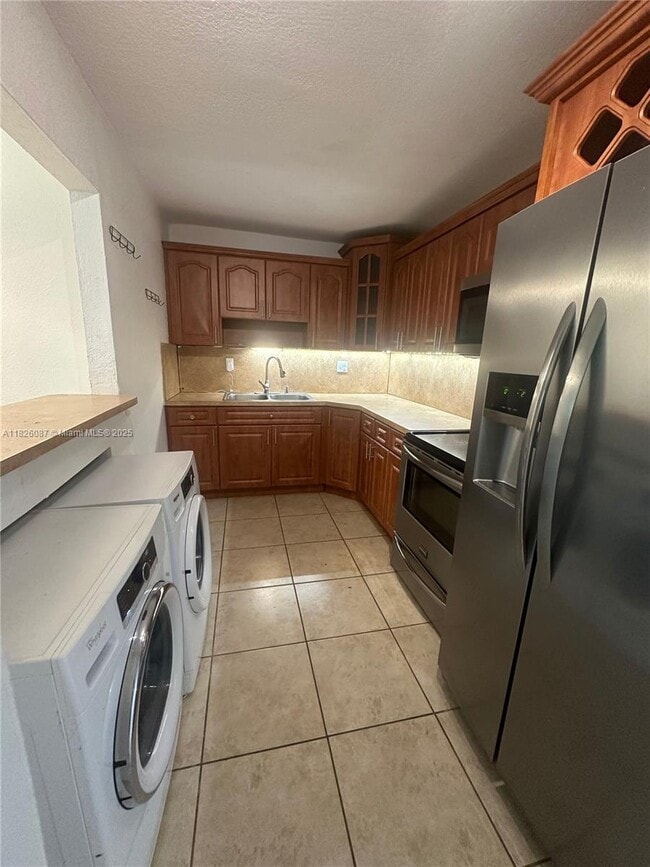 Building Photo - 9487 SW 76th St