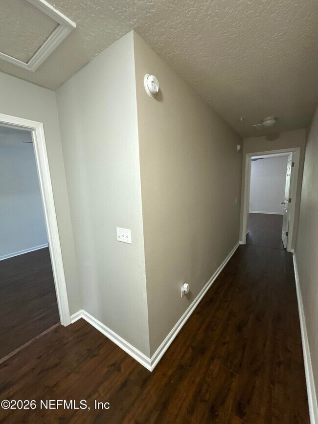 Building Photo - 271 Leese Dr