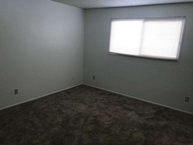 Building Photo - Tempe 3 Bed, 2 Bath Single Story in Cul de...