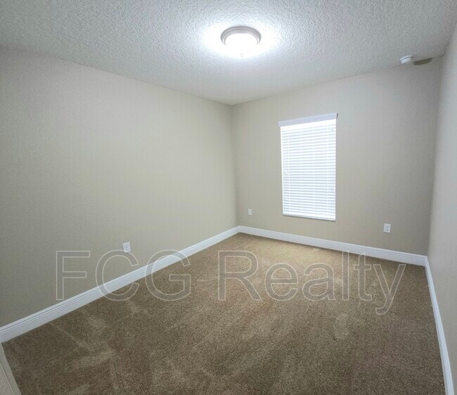 Building Photo - 7794 N Keystone Dr