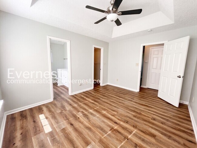 Building Photo - 4588 Lands End Ct SW