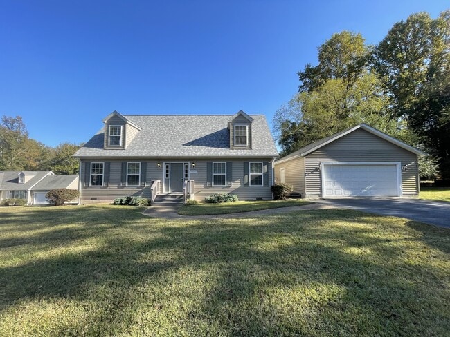 Building Photo - 10197 Madison Dr