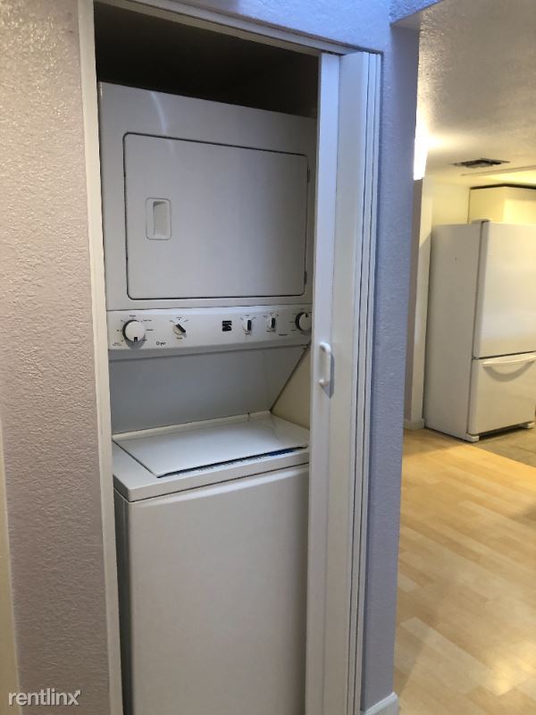 Building Photo - 2 br, 2 bath Condo - 2511 Fulton Square Lane.