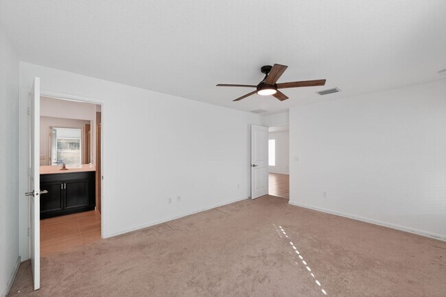 Building Photo - Modern home in Bent Creek Community